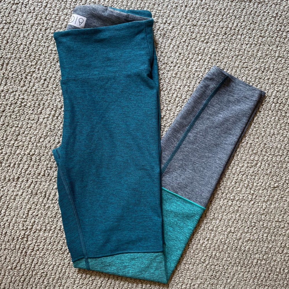 Outdoor Voices 7/8 Gradient Leggings